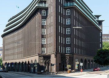 Chilehaus v Hamburku, 1922 – 1924 © Porzellanikon